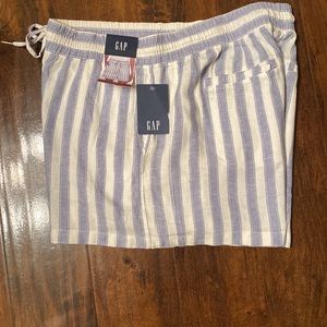 Brand New Women's Gap Shorts XL